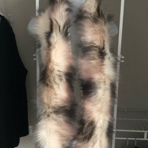 Mossimo Supply Co faux fur scarf/wrap